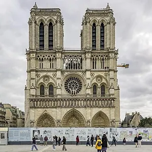 lovely-studio-next-to-notre-dame.fr-paris.fr/