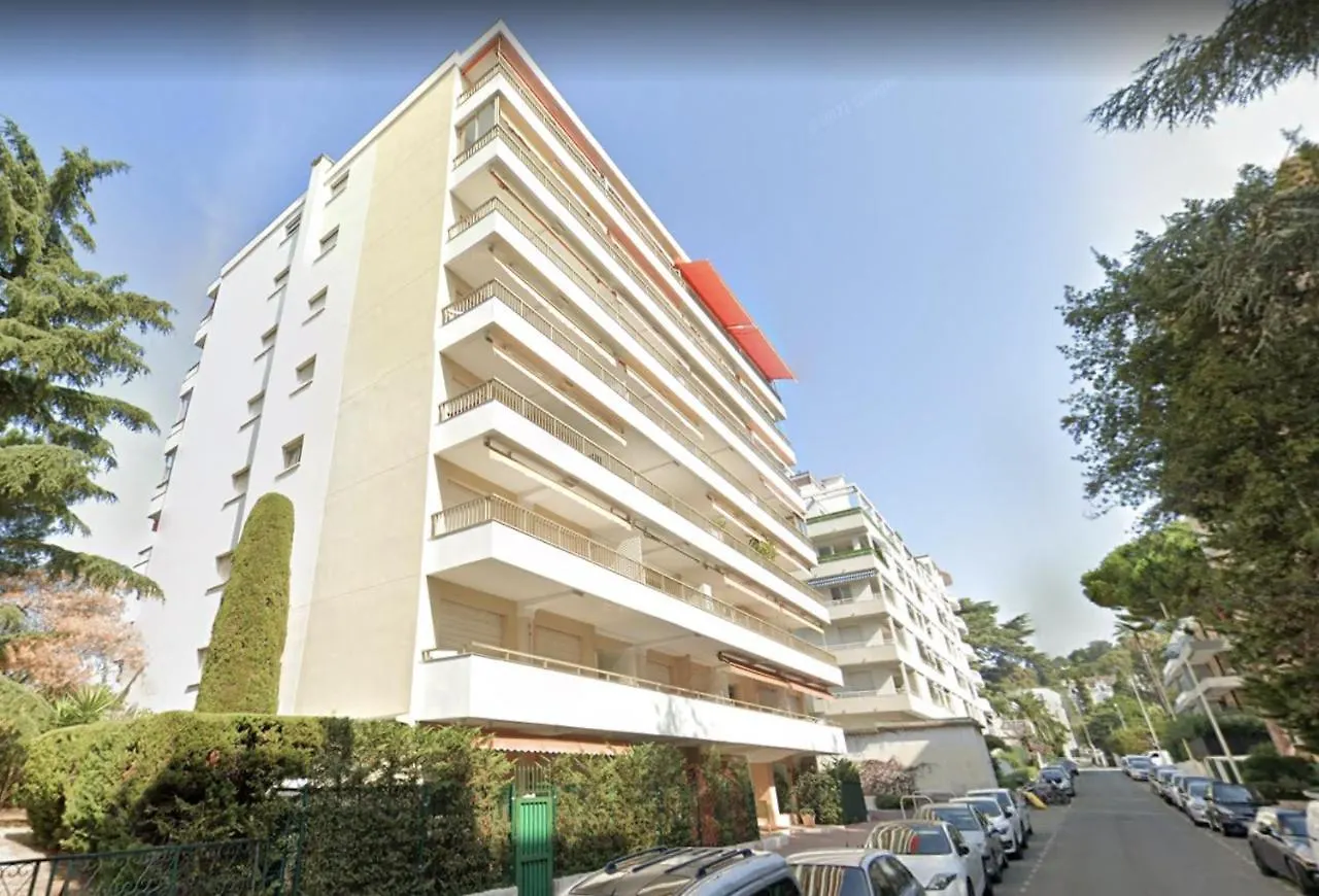 Appartement Le California - Plage Parking privé gratuit Terrasse à Cannes